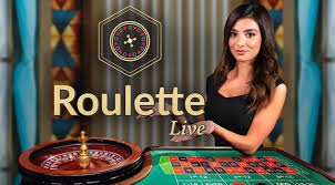 Tampilan live casino viral365 dengan dealer langsung baccarat dan roulette untuk pengguna Indonesia